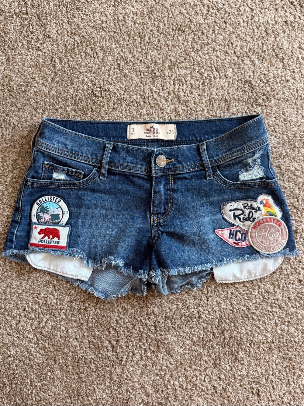 Y2K Hollister Women's Dark Wash Distressed Denim Patch Shorts - Blue